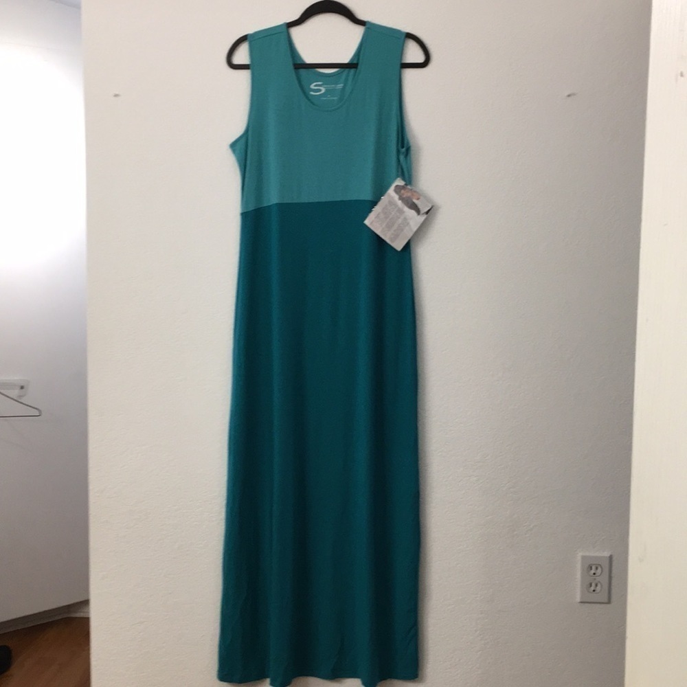 Serena Williams dress size medium NWT